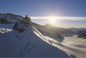 La Regione della Jungfrau: una scenografia invernale mozzafiato unita a folklore e tradizioni