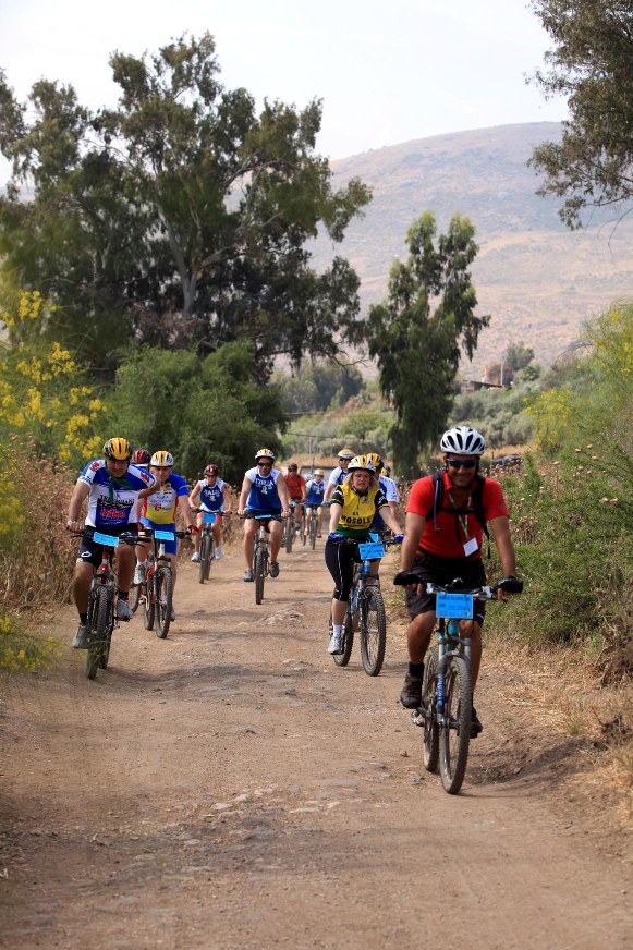 Inaugurato da centinaia di ciclisti il percorso del Gospel Trail in Galilea