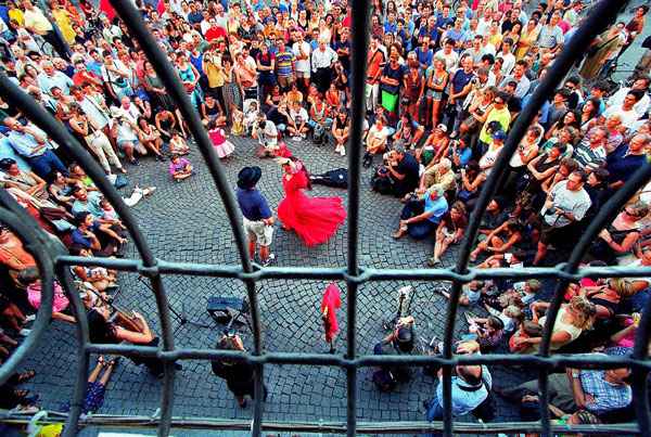 Il Ferrara Buskers Festival 2011 rende omaggio all’Unità d’Italia, all’Olanda e si trasforma in Eco-festival con il contributo del Gruppo Hera
