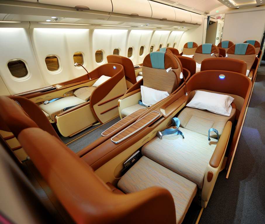 Oman Air, tariffe speciali Business Class e nuovi riconoscimenti
