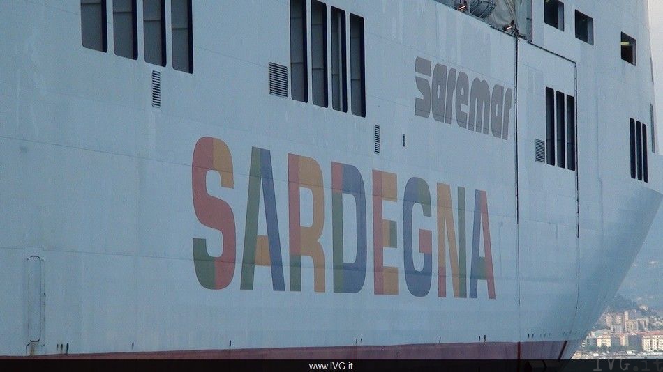 Salpa Coraggio, terza nave di Saremar, sulla tratta Vado Ligure-Porto Torres. Operativa tutta l’estate