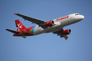 081-2012-AirMalta_plane