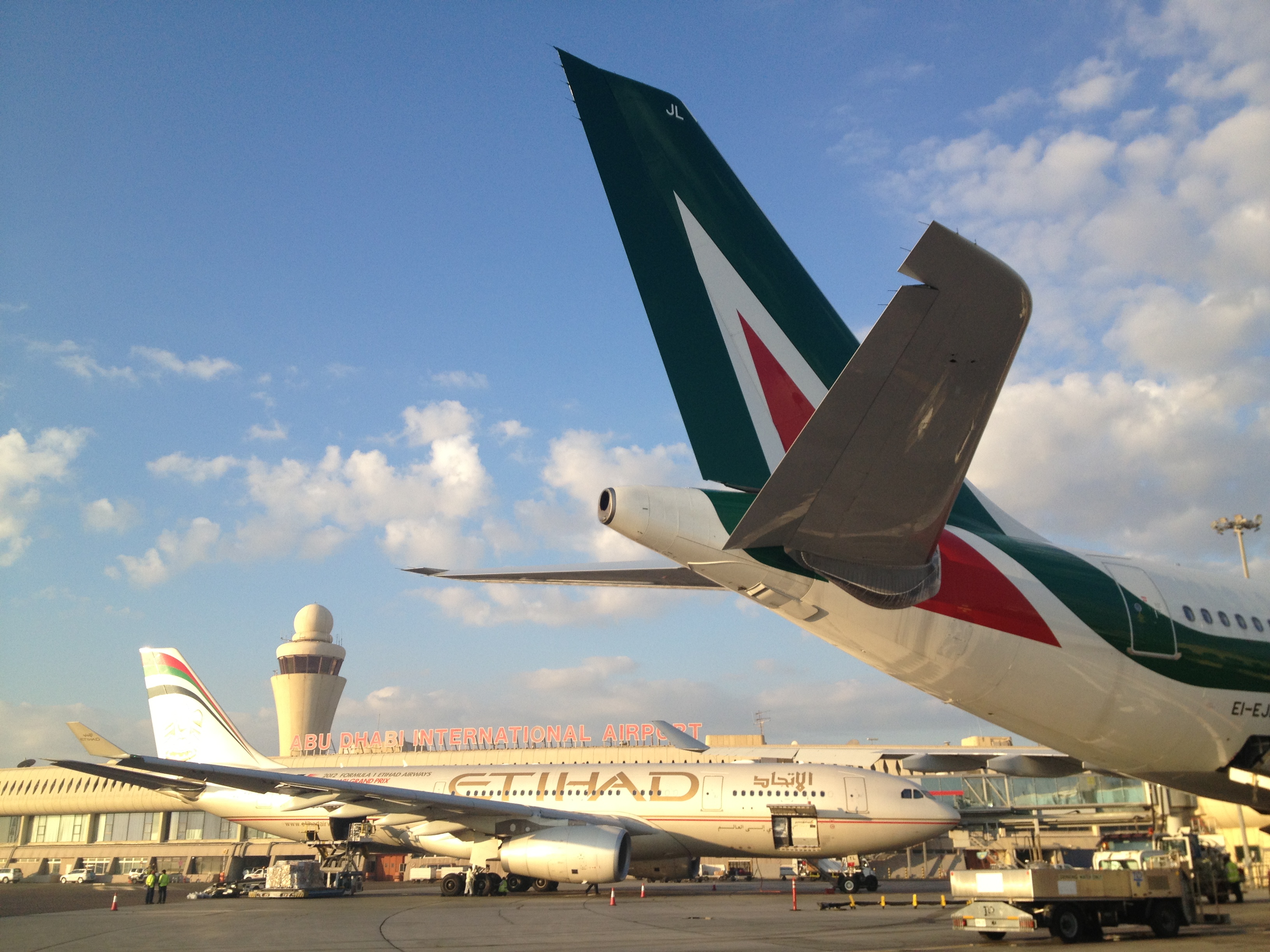 Alitalia: decollo per Roma Fiumicino – Abu Dhabi. Code-sharing con Etihad per ampliare il network
