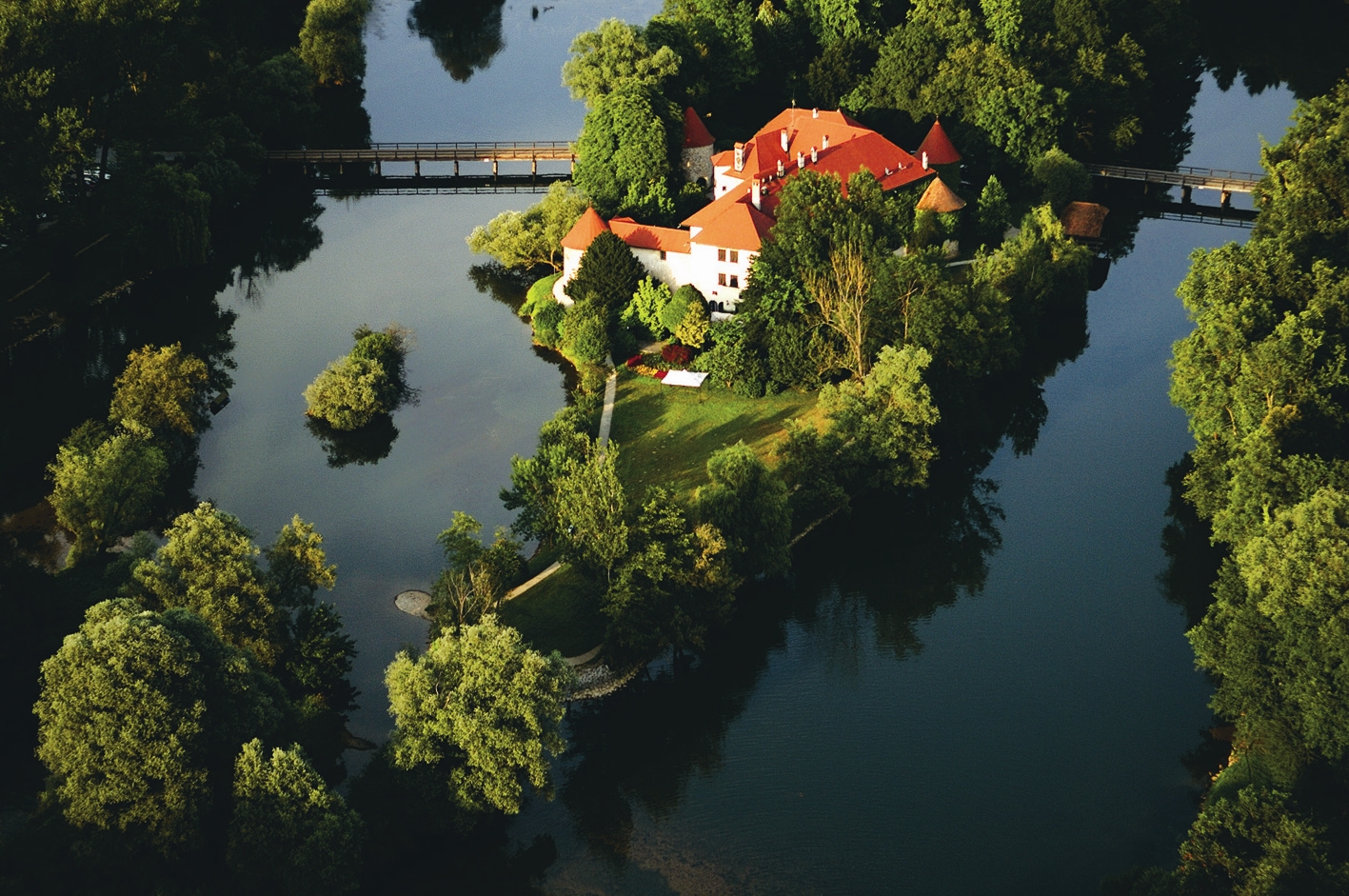 Tutti i colori della Slovenia: dalle terme all’entroterra, scoprendo i castelli