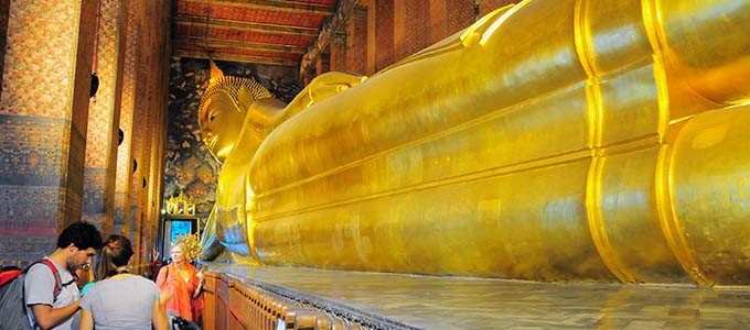 Thailandia, il Buddha di Wat Pho tra le più imponenti statue religiose del mondo