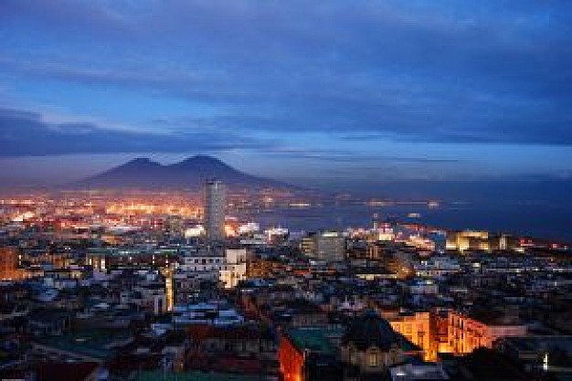 La Campania si rilancia con la Baia di Napoli
