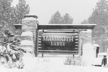 Mammoth Lakes ideale per sport invernali