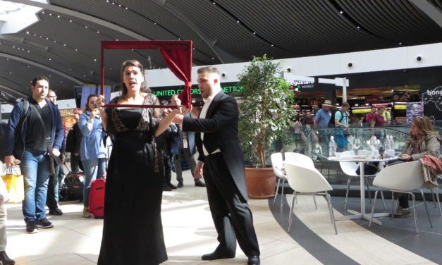 FIUMICINO: L’ “AIRPORT OPERA LIVE” INCANTA I PASSEGGERI  