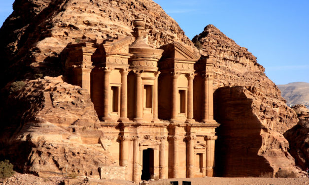 Petra il luogo più bello del mondo, per Lonely Planet  Primato in condivisione con le isole Galapagos.