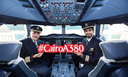 L’Airbus 380 di Emirates atterra per la prima volta a Il Cairo   