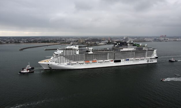 MSC CROCIERE TORNA A NAVIGARE. PARTITA DA GENOVA MSC GRANDIOSA