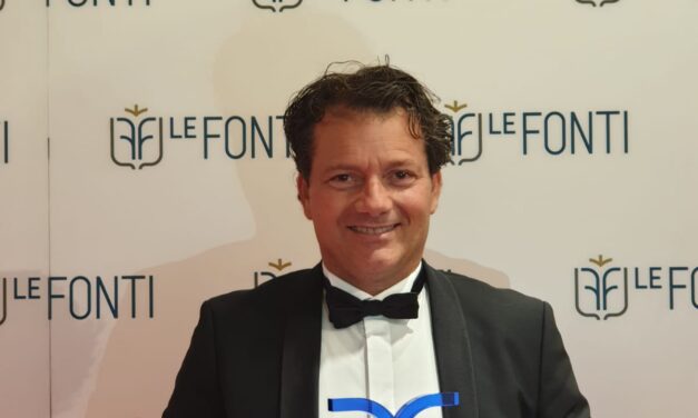 ZOOMARINE: L’AD RENATO LENZI PREMIATO COME CEO DELL’ANNO A LE FONTI AWARDS