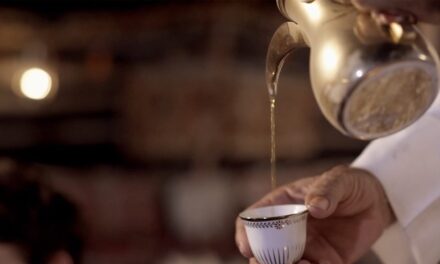 Il Qatar e l’antica tradizione del caffè arabo: 10 curiosità sorprendenti
