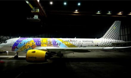 Vueling, compagnia aerea ufficiale di Eurovision Song Contest 2022, personalizza un aereo della sua flotta con l’immagine del festival