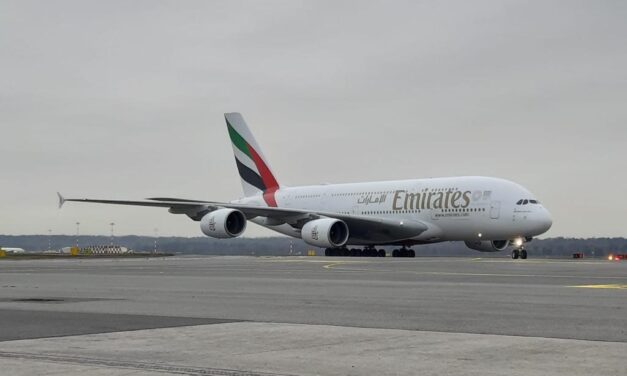 AC MILAN TROPHY TOUR IN PARNERSHIP CON EMIRATES