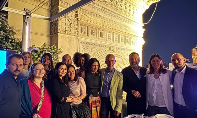 25 anni di volo tra Italia e mondo: Air Europa celebra a Milano con vista Duomo