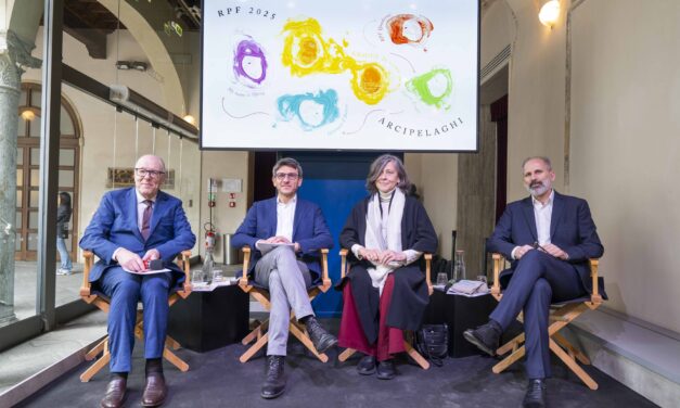 Presentato al Chiostro del Piccolo Teatro di Milano il cartellone di Arcipelaghi 2025, l’insieme di progettualità che compongono l’edizione di quest’anno di Reggio Parma Festival.