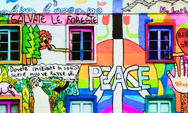 IMAGINE PEACE: QUANDO LA LUCE UNISCE L’EUROPA NEL NOME DELLA PACE