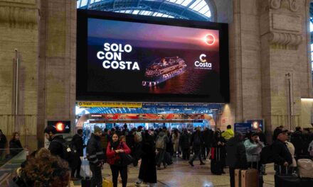 Costa Crociere porta la “meraviglia” nel cuore di Milano: maxi attivazione DOOH per la campagna estiva 2026
