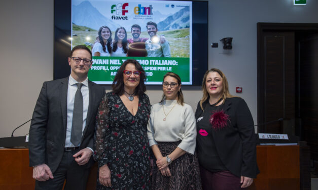 IL NUOVO VOLTO DELLE AGENZIE DI VIAGGIO: GIOVANI, DIGITALI E RESILIENTI