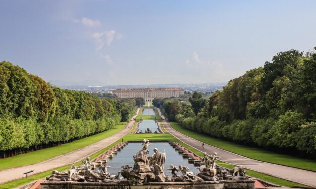 L&rsquo;8 marzo ingresso gratuito per le donne alla Reggia di Caserta  Iniziative dedicate per il pubblico della mostra &ldquo;Regine. Trame di cultura e diplomazia tra Napoli e l&rsquo;Europa&rdquo;