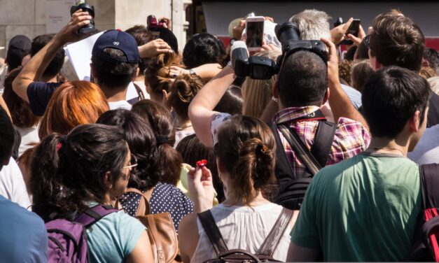 Navigare la Tempesta: il ruolo del Ministero del Turismo tra crisi geopolitiche e conflitti