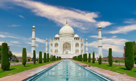 Il grande mosaico dell&rsquo;India tra misticismo, palazzi di marmo e l&rsquo;abbraccio degli oceani