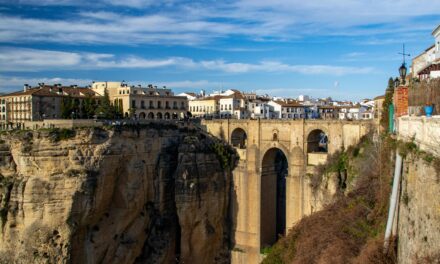 SPAGNA 2026: SEI NUOVI MODI DI VIAGGIARE TRA NATURA, GASTRONOMIA E TERRITORI DA SCOPRIRE