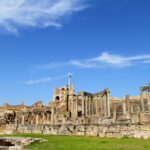 Tunisia, il canto del deserto e le ombre della storia