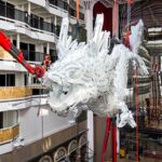 Arte e design ad alta quota sul mare: MSC World Asia svela la scultura simbolo del drago