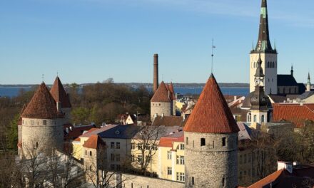 Tallinn: il fascino segreto del Baltico tra incanto Medievale e anima Hi-Tech