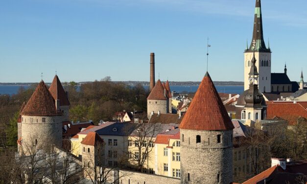 Tallinn: il fascino segreto del Baltico tra incanto Medievale e anima Hi-Tech