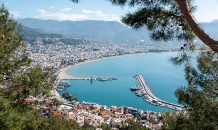 Dalle spiagge alle stelle: Antalya diventa la capitale dell’astro-turismo e dell’esplorazione spaziale