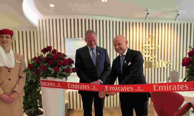 TAGLIO DEL NASTRO PER EMIRATES. Inaugurato a Roma Eur il nuovo Travel Store esperienziale