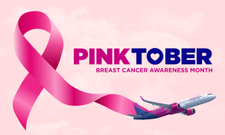 Wizz Air in prima linea per il Pinktober: un mese di iniziative e nastri rosa a bordo per la prevenzione del tumore al seno